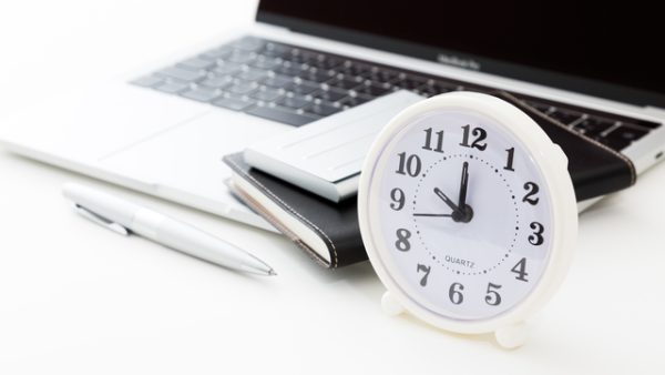 フレックスで働く電気主任技術者という選択｜時間に縛られない働き方とメリットを解説